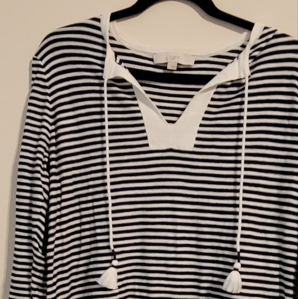 Loft Blue and white Knit striped long sleeve size large